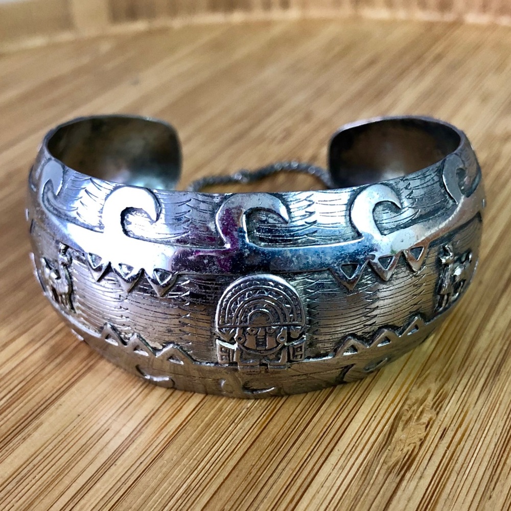 VINTAGE Peruvian/Incan Sterling Silver 925 Cuff Bracelet